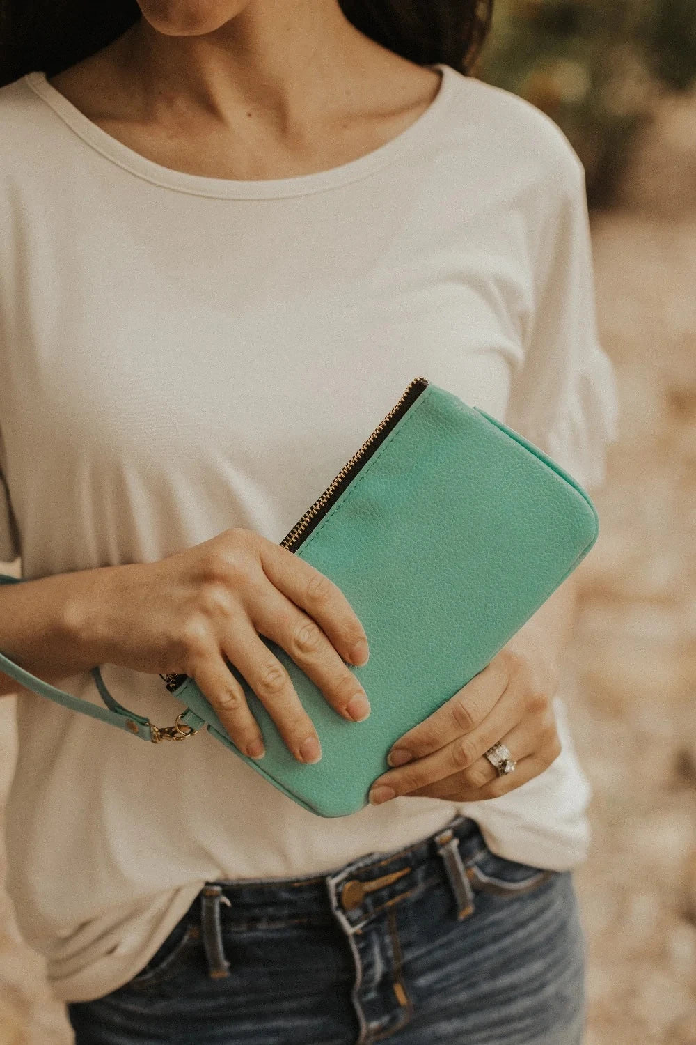 Bolso de mano de cuero vegano para mujer, bolso clásico pequeño minimalista multicolor, cartera de pulsera sólida, bolso de viaje, estuche para cosméticos