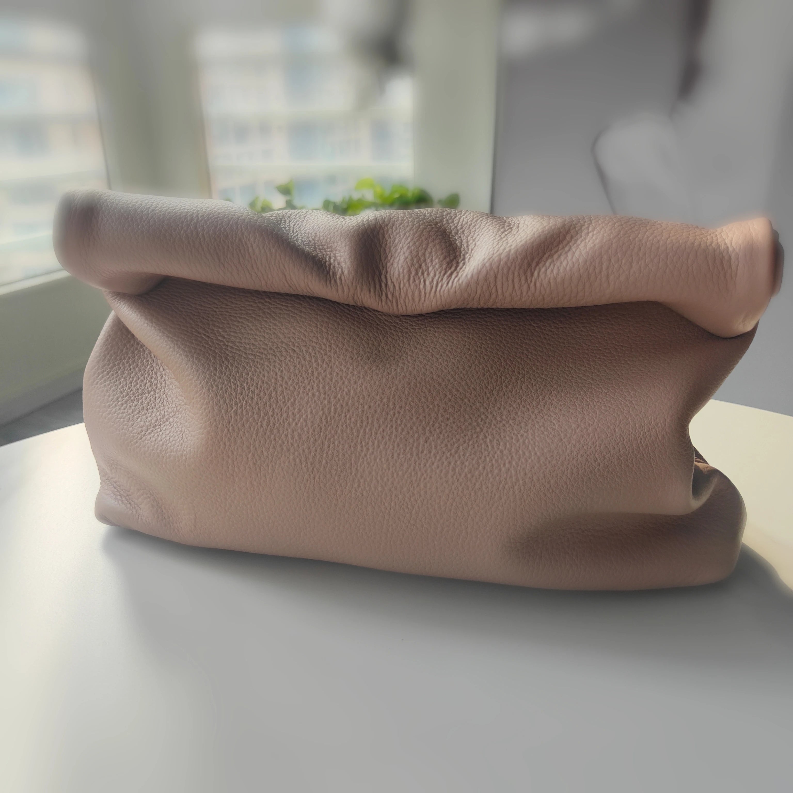 Nuevo diseño, bolsos prensados, bolsos para teléfono móvil de oficina, bolso de mujer, bolsos portátiles de cuero genuino de alta calidad