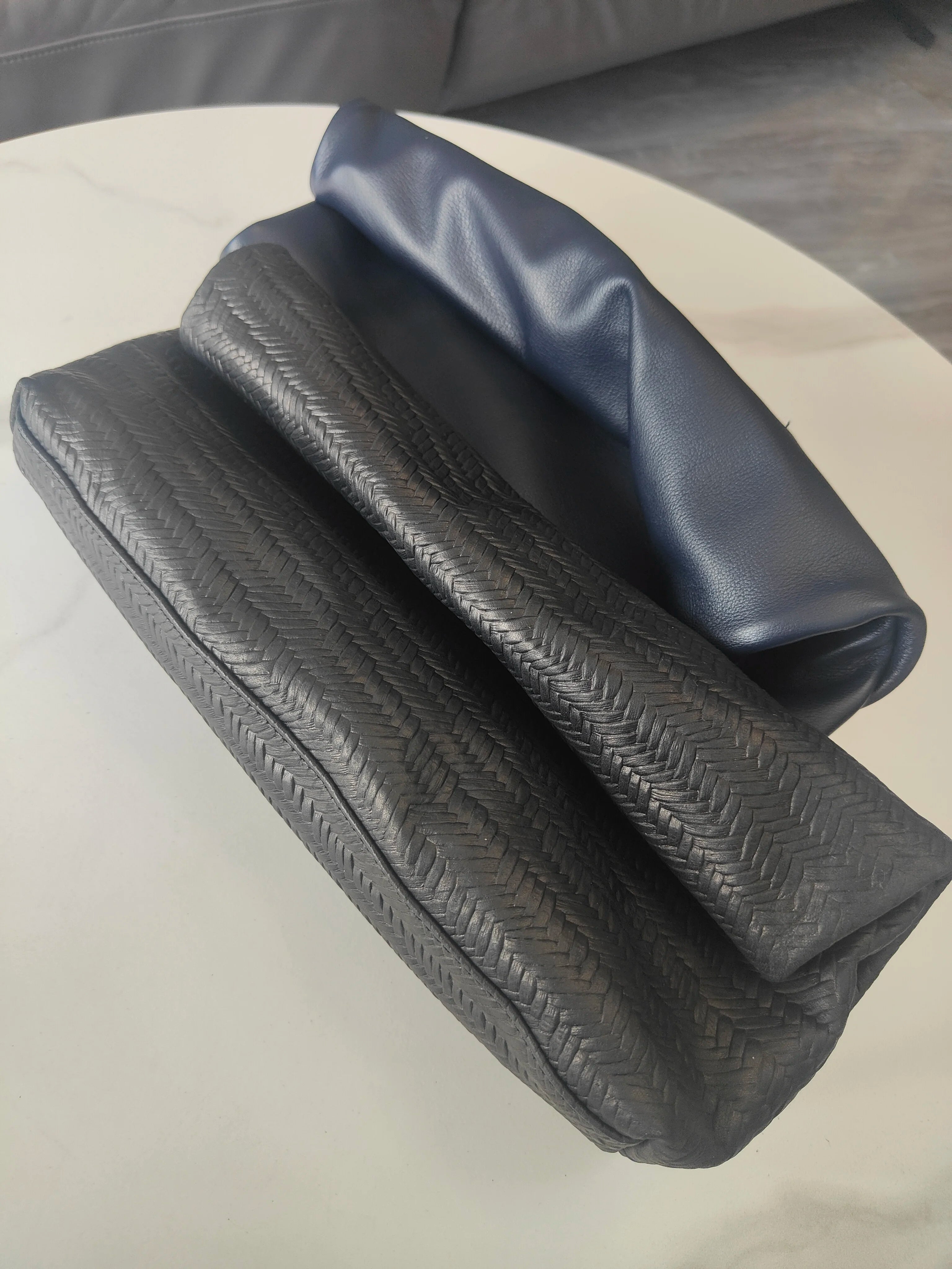 Nuevo diseño, bolsos prensados, bolsos para teléfono móvil de oficina, bolso de mujer, bolsos portátiles de cuero genuino de alta calidad