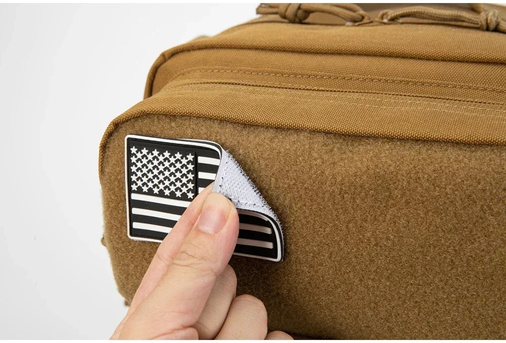 Mochilas tácticas de gimnasio de 25L para hombres, mochila Molle con corte láser de supervivencia, bolsa pequeña para insectos, mochila de caza con portavasos duales