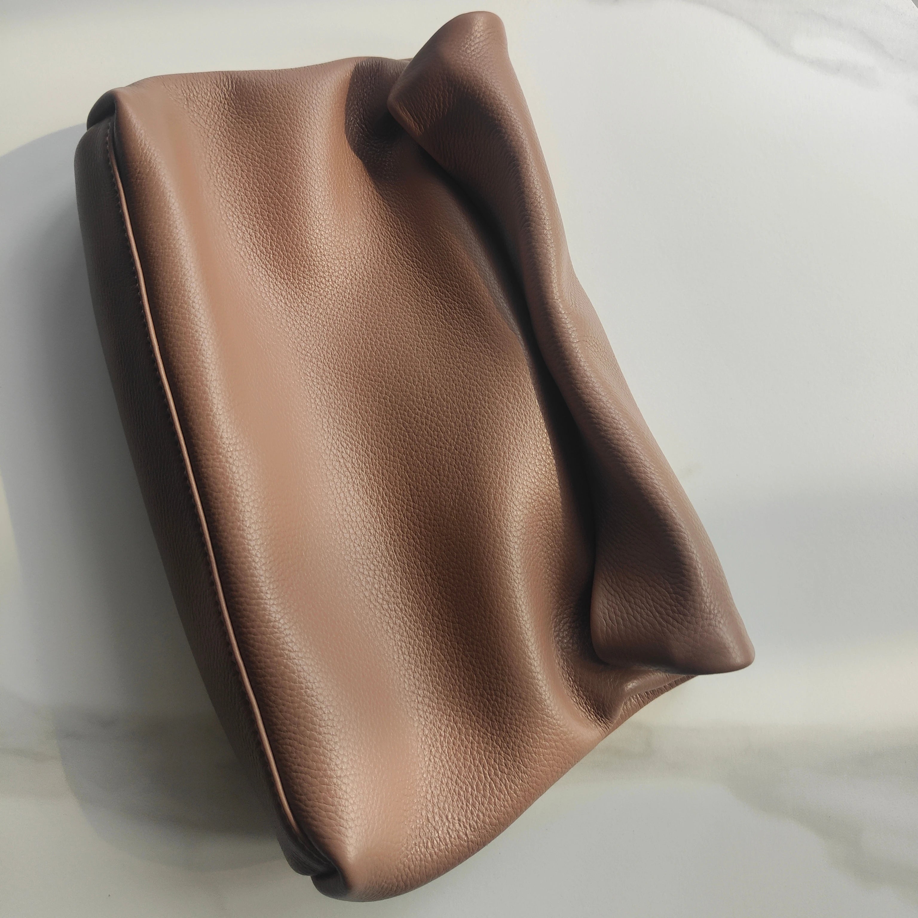 Nuevo diseño, bolsos prensados, bolsos para teléfono móvil de oficina, bolso de mujer, bolsos portátiles de cuero genuino de alta calidad